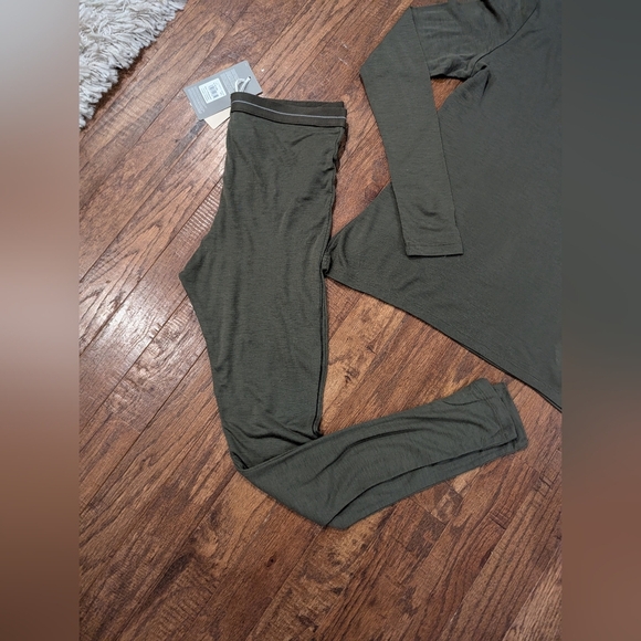 Icebreaker Women's Merino Wool 175 Green Leggings & Long sleeve Top XL NWT - Picture 14 of 15